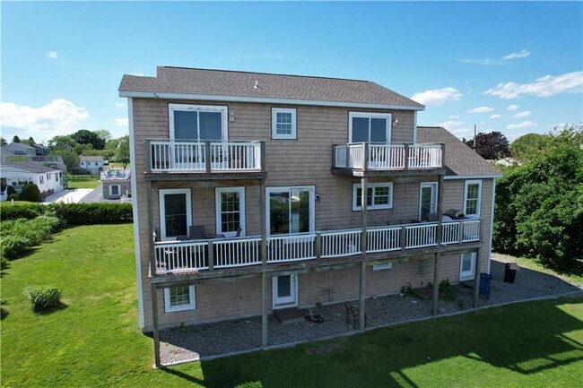 Building Photo - 11 Defelice Rd