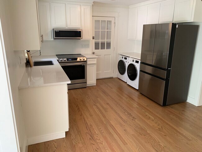 Building Photo - 414 Charles Ct