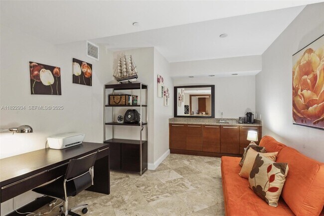 Building Photo - 1830 S Ocean Dr