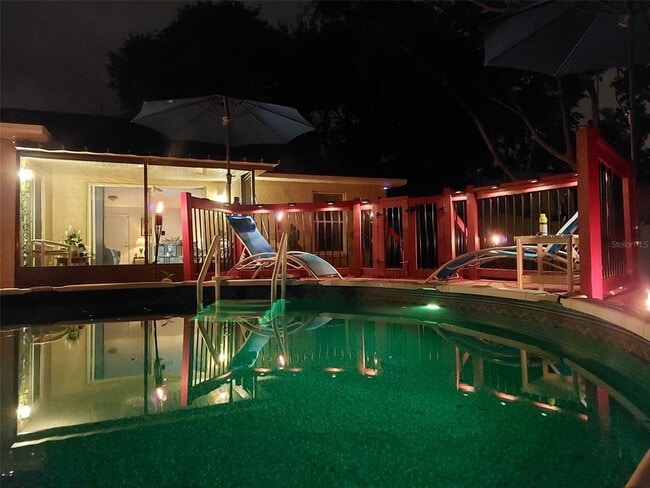 Building Photo - 307 S Oakland Ave