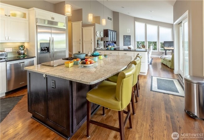 Building Photo - Beautiful Home located in the Heart of Lynden
