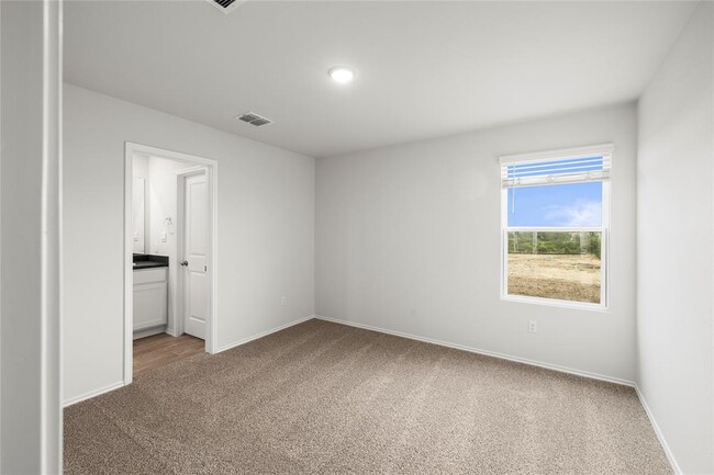 Building Photo - 206 Jackson Dr