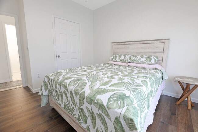 Building Photo - Bradenton 3BR/2BA – Newly Remodeled, 3rd F...