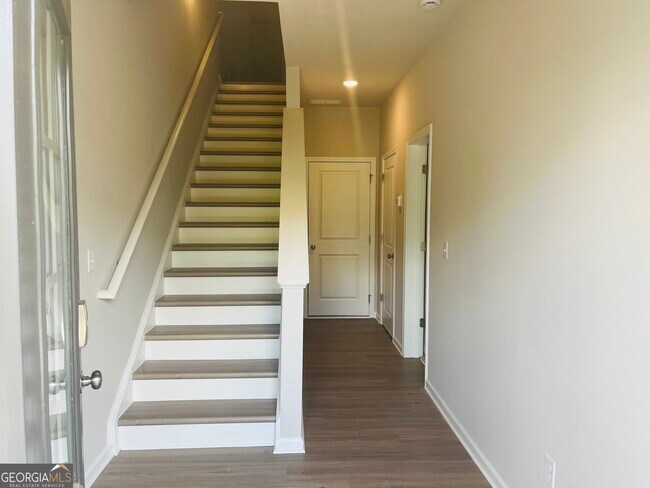 Building Photo - 33 Cobalt Ln