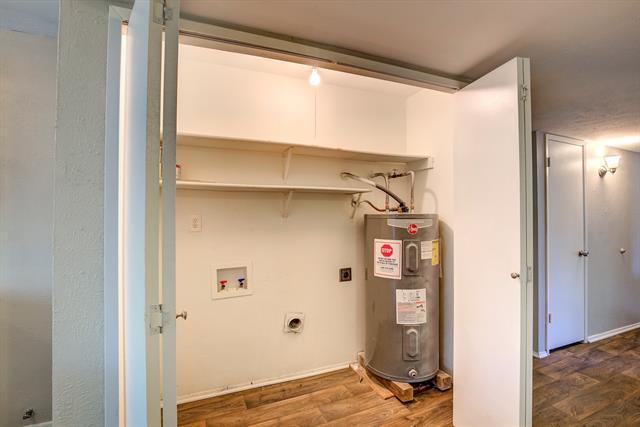 Building Photo - 7801 Summerglen Rd