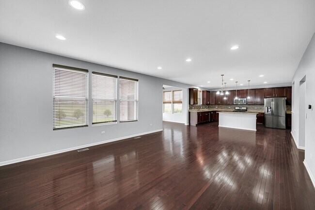 Building Photo - 4323 Fraser Cir