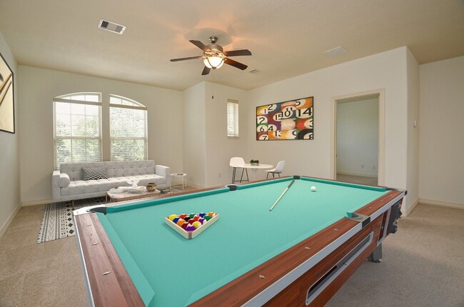 Building Photo - 28003 Iberville Glen Dr