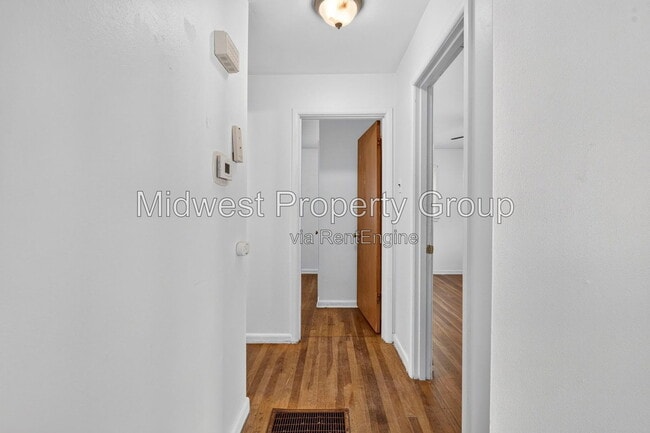 Building Photo - 59 Fenwick Dr