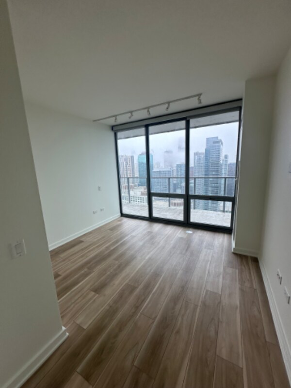 Building Photo - 335 E Wacker Dr