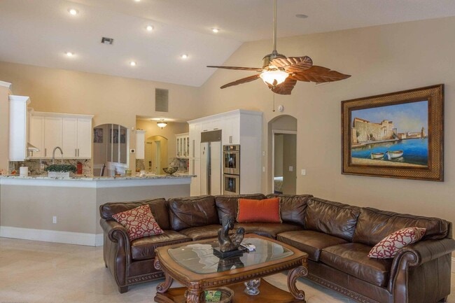 Building Photo - 14816 Stirrup Ln