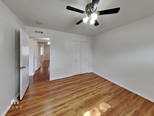 Building Photo - 551 Oldbridge Dr