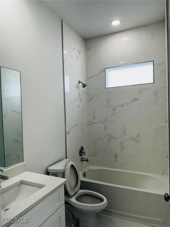 Building Photo - 1005 SW 11th Ct