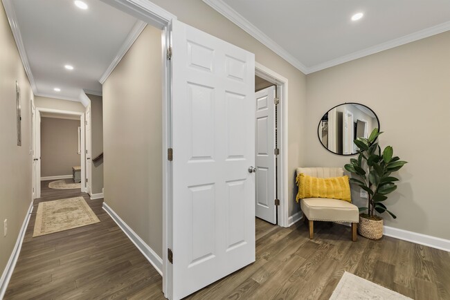 Building Photo - 112 Magnolia Cir