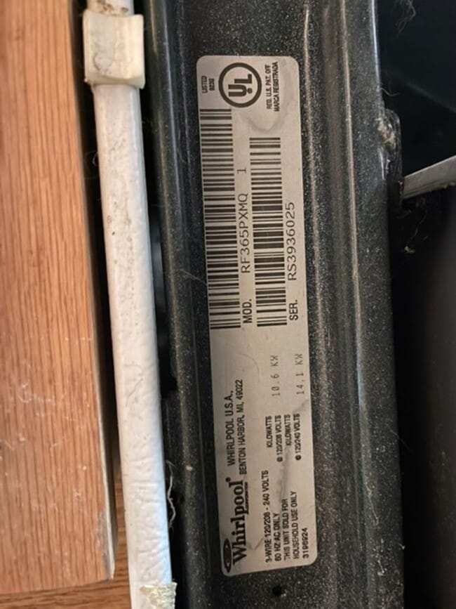 Building Photo - Nice 2 Bedroom/2.5 Bath/1 Car Garage End Unit Townhome For Rent!