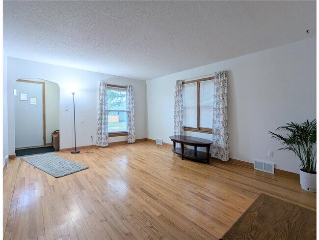 Building Photo - 1618 Beech St