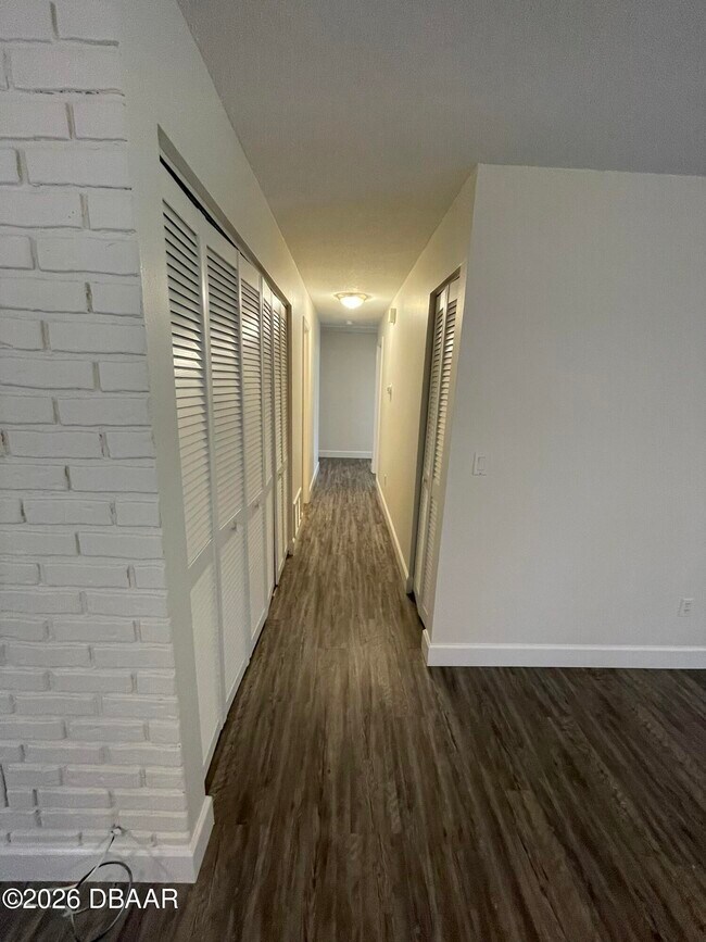 Building Photo - 90 Hickory Hills Cir