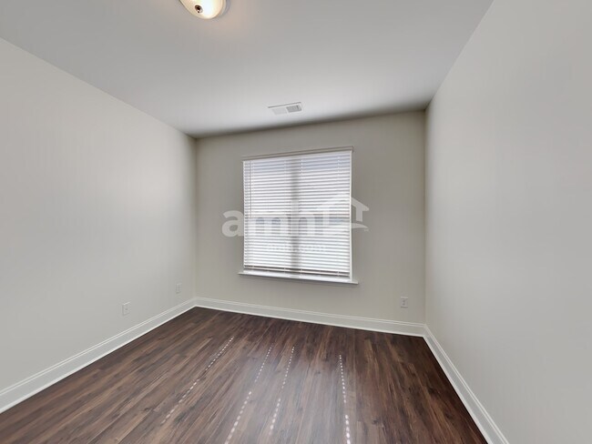 Building Photo - 1109 Abundance Dr