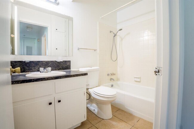 Building Photo - 8204 Easter Cove