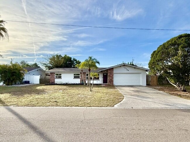 Building Photo - 13788 Montego Dr