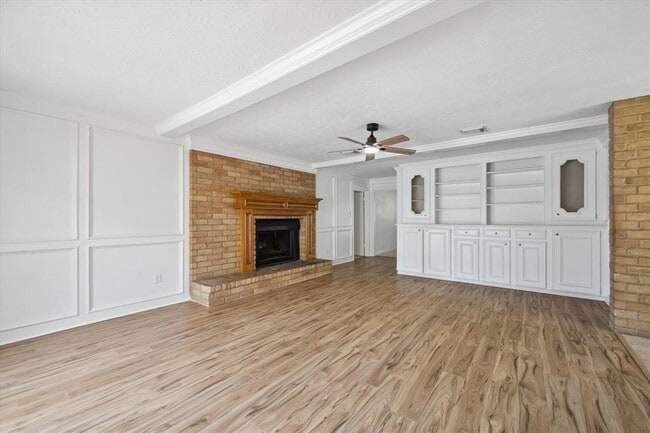 Building Photo - 382 Dawn Hill Dr