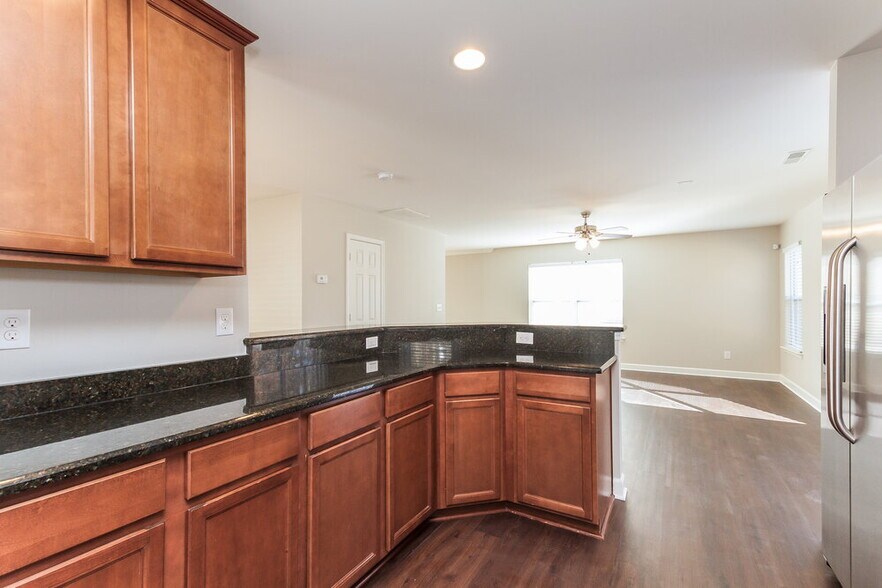Building Photo - 11703 Sweetbriar Ridge Dr
