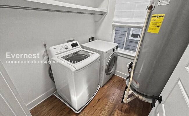 Building Photo - 113 Creighton Ave