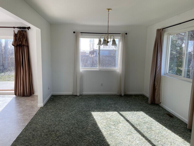 Building Photo - In The Country But Near Town!! With A Shop!!