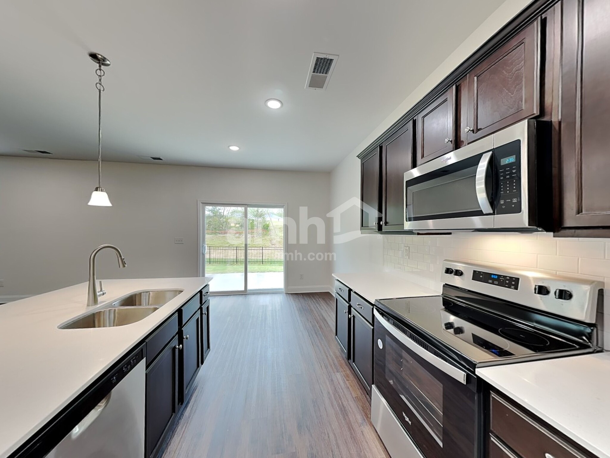 Building Photo - 9510 Riverbend Village Dr