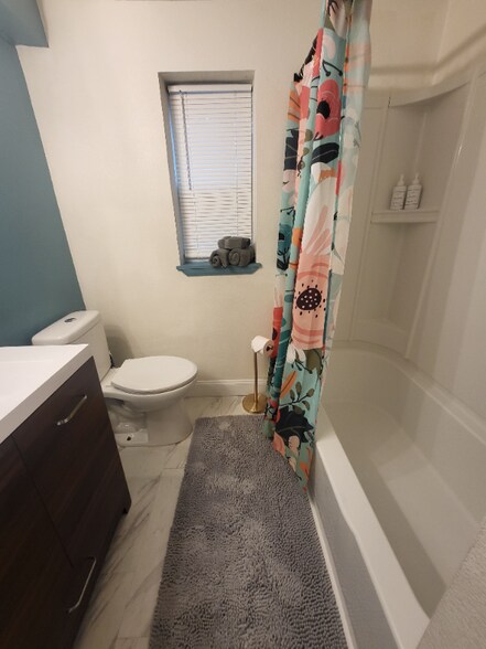 Building Photo - 3520 Post St