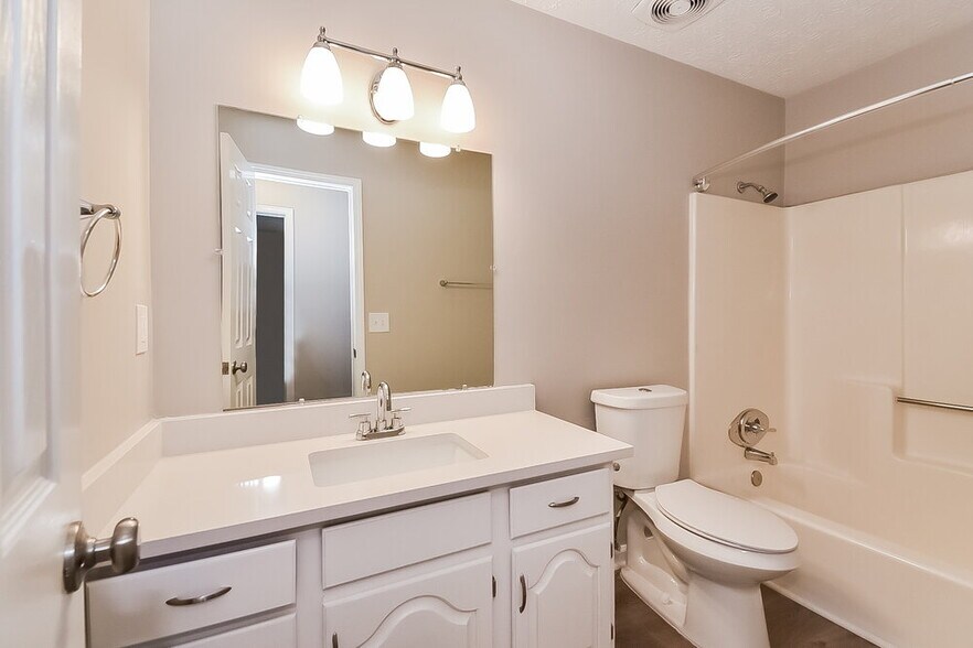 Building Photo - 3258 Willa Way