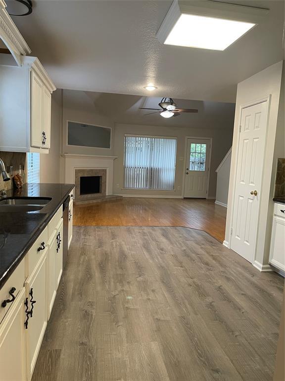 Building Photo - 8838 Fondren Village Dr