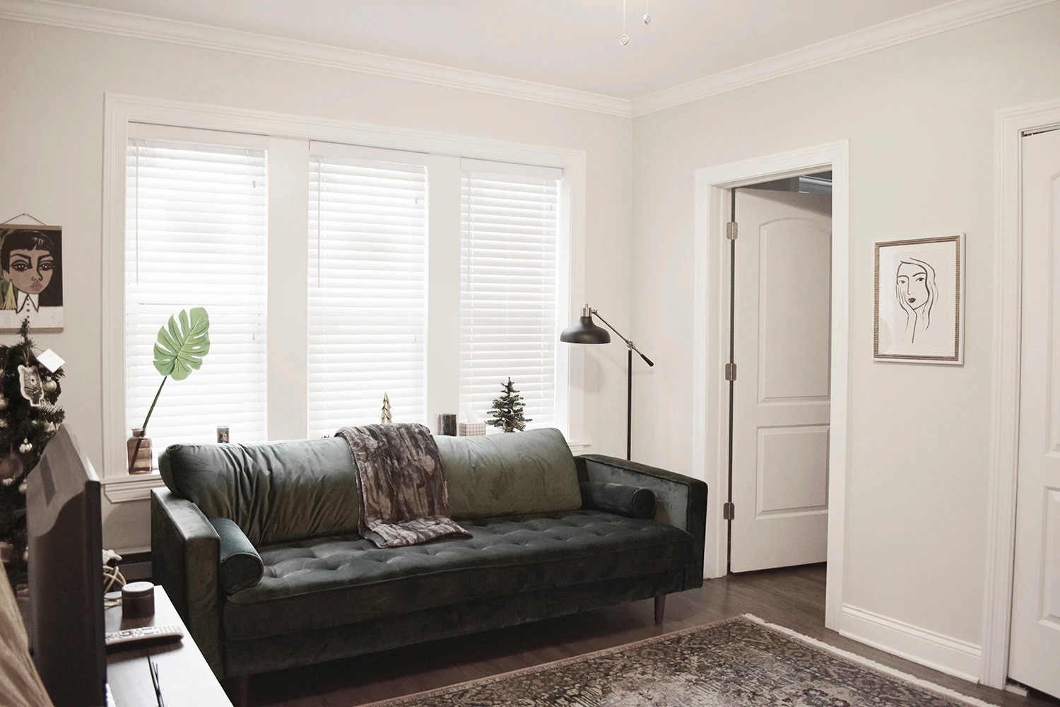 Building Photo - 3829 N Greenview Ave