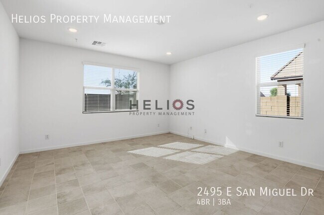 Building Photo - 2495 E San Miguel Dr