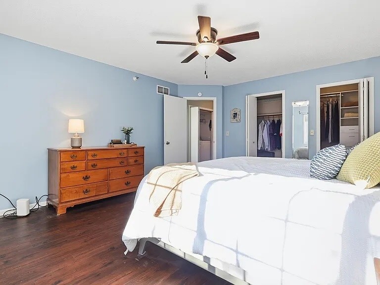 Building Photo - 18071 Settlers Way