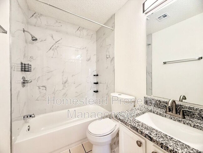 Building Photo - 10020 S Clegern St