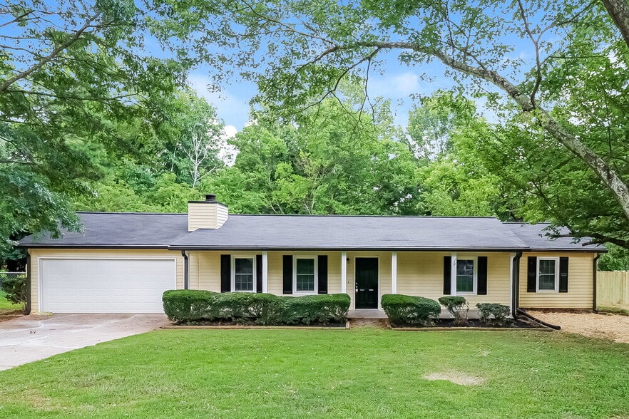 Primary Photo - 4624 N View Rd NW