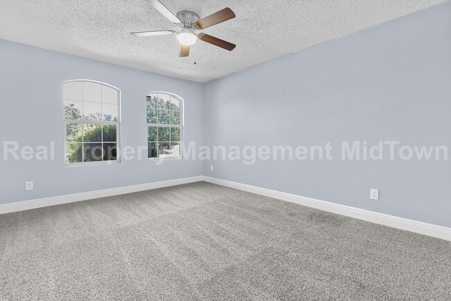 Building Photo - 1014 Mazourka Dr