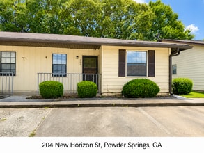 Building Photo - End Unit 2BR/2BA One-Level Condo with Screened Porch in Powder Springs