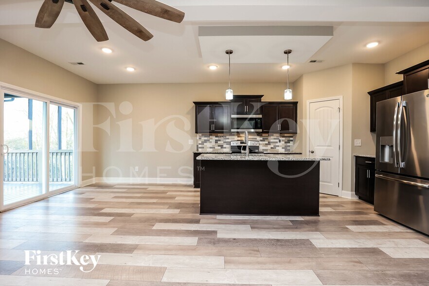 Building Photo - 1136 Eagles Nest Ln