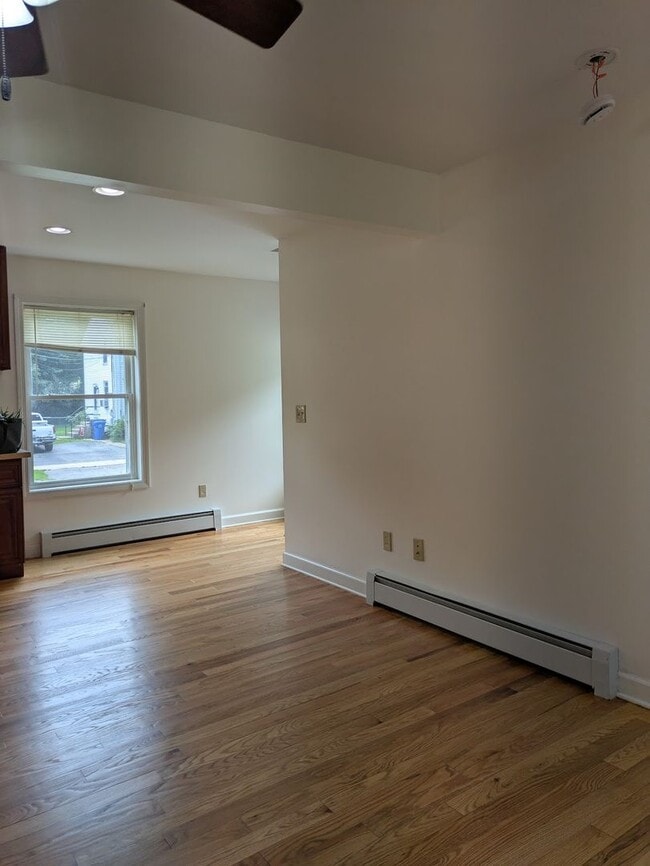 Building Photo - 55 Boys Ave