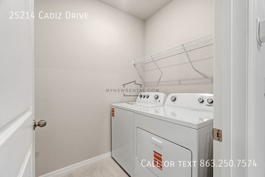 Building Photo - 25214 Cadiz Dr