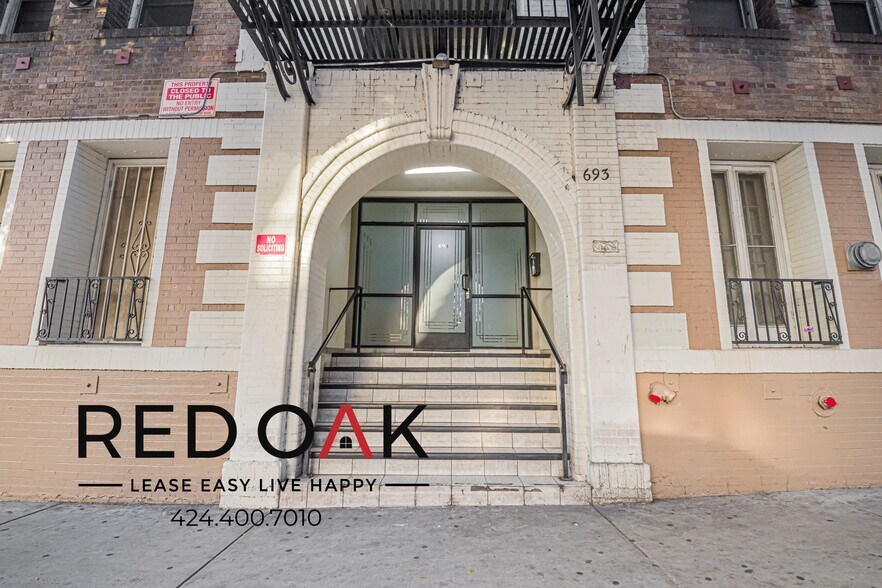 Building Photo - 693 Shatto Pl