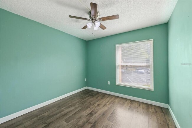 Building Photo - 610 Cranes Way