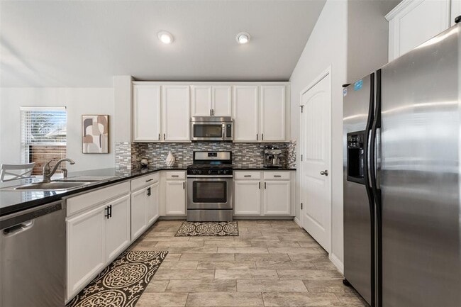 Building Photo - 514 Wincliff Dr