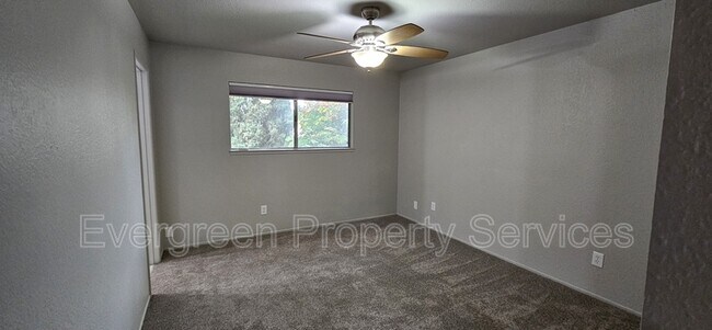 Building Photo - 5787 Haskell Ave