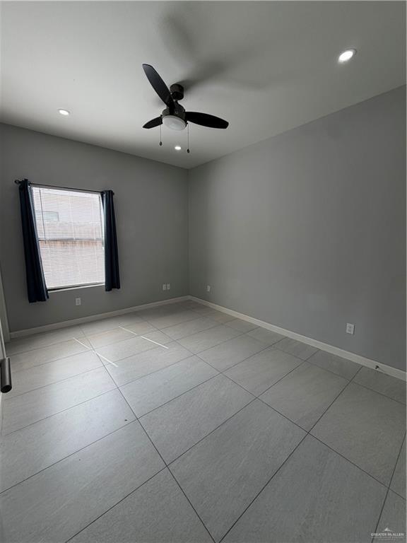 Building Photo - 2022 Summerland Ln