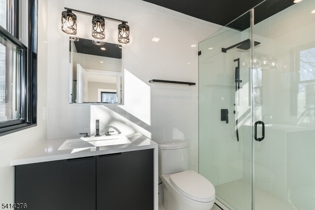 Building Photo - 76 Burnet Rd