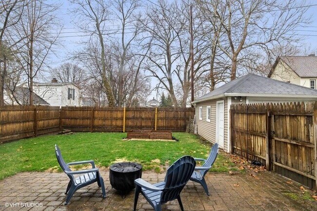 Building Photo - 1021 Morrison Ave