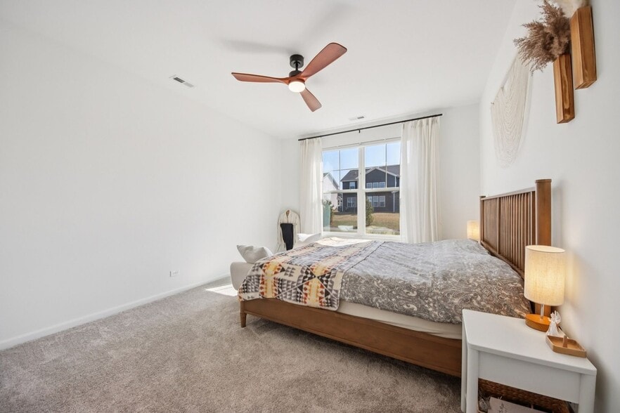 Building Photo - 714 Alberta Ave