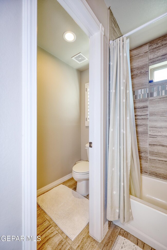 Building Photo - 2163 Enchanted Brk Dr